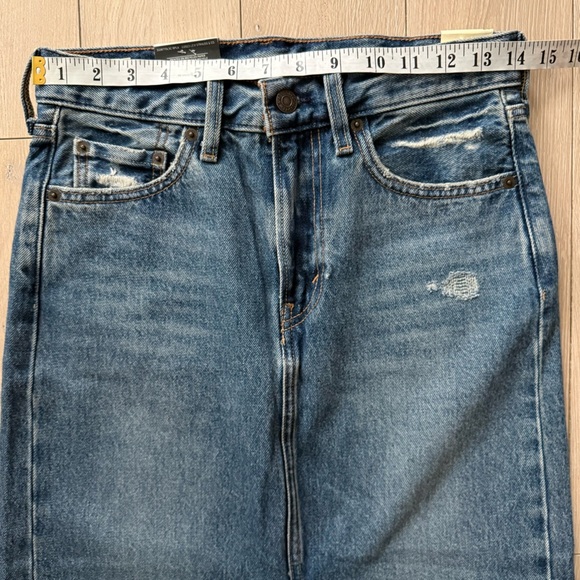 NWT Levi's Ankle Column Slit Denim Maxi Skirt Women’s Size 24 - Picture 13 of 15